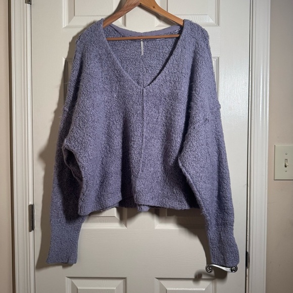 Free People Icing V-Neck Fuzzy Eyelash Slouchy Size L - Picture 4 of 10